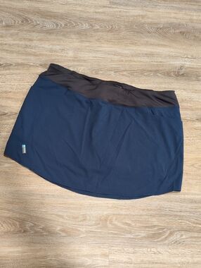 💙❤️Simms Women’s Active Navy Skort with Charcoal Waistband Size XL💙❤️
